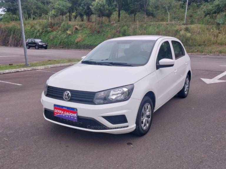 VOLKSWAGEN - GOL - 2022/2023 - Branca - R$ 59.500,00